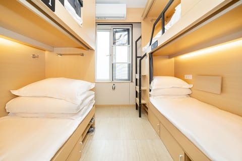 Basic Quadruple Room | Free WiFi, bed sheets