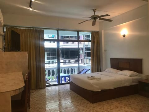 Standard Double Room with Balcony | Free WiFi