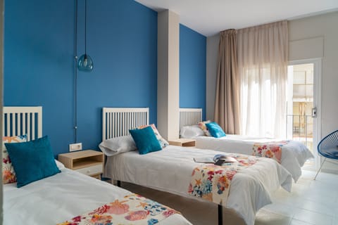 Standard Triple Room | Individually decorated, desk, free WiFi, bed sheets