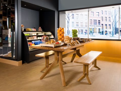 Daily cooked-to-order breakfast for a fee