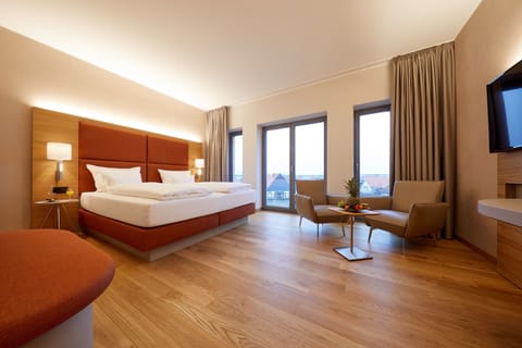 Junior Suite | Premium bedding, minibar, in-room safe, desk