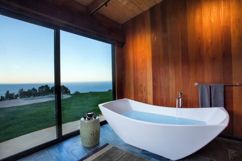 Post House | Bathroom | Combined shower/tub, deep soaking tub, designer toiletries, hair dryer