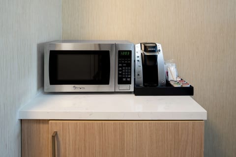 In-room safe, desk, laptop workspace, iron/ironing board