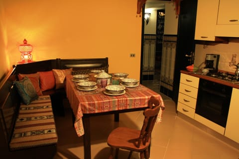 Romantic Apartment, 2 Bedrooms, City View | Private kitchenette | Full-size fridge, microwave, oven, stovetop