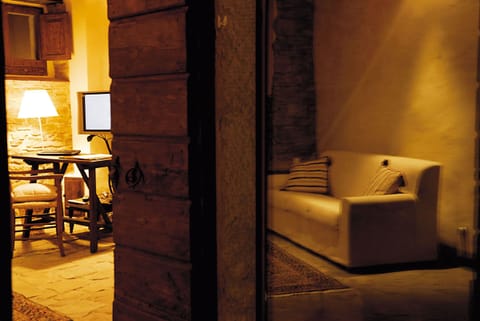 Junior Suite | Living area | Flat-screen TV