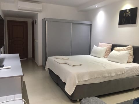 Deluxe Double Room | Premium bedding, free WiFi