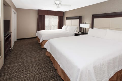 Suite, 1 Bedroom, Fireplace (2 Queen Beds, 1 Sofa Bed) | Egyptian cotton sheets, premium bedding, down comforters