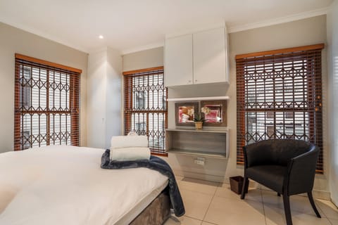 2 bedrooms, premium bedding, pillowtop beds, in-room safe