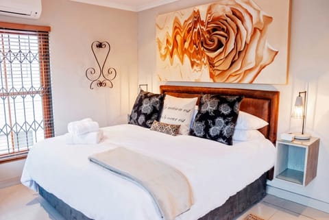 Mareba Court No 9  | 2 bedrooms, premium bedding, down comforters, pillowtop beds