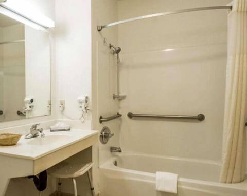 Double Room with Two Double Beds - Disability Access/Non-Smoking | Bathroom | Combined shower/tub, hair dryer, towels
