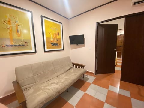 Deluxe Suite, 1 King Bed, Non Smoking (Catedral y Merced) | In-room safe, desk, free WiFi