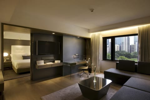 Suite (Mira Suite 80) | Minibar, in-room safe, desk, blackout drapes