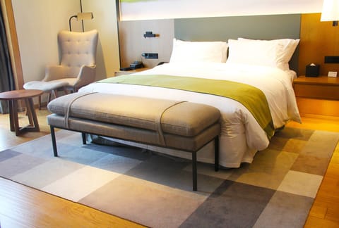 Suite, 1 Bedroom, City View | Premium bedding, minibar, in-room safe, desk