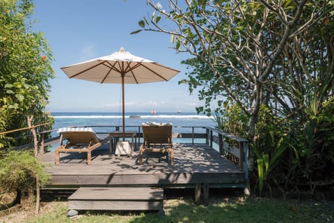 Deluxe Cottage, 2 Bedrooms, Beachfront | Terrace/patio