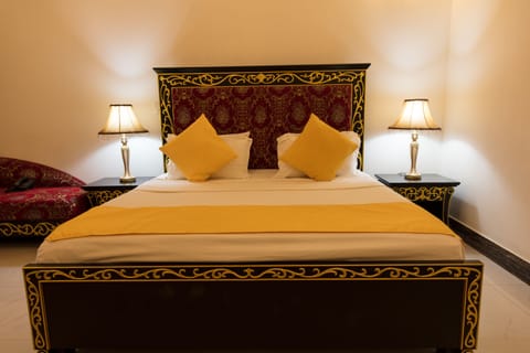 Superior Room | Egyptian cotton sheets, premium bedding, minibar, in-room safe