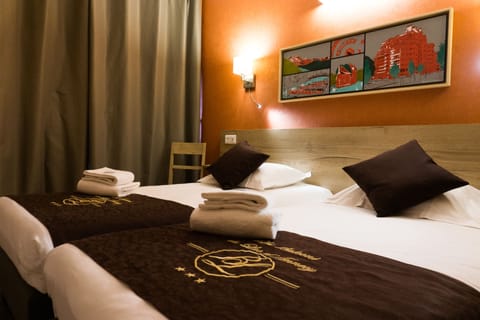 Desk, blackout drapes, free WiFi, bed sheets