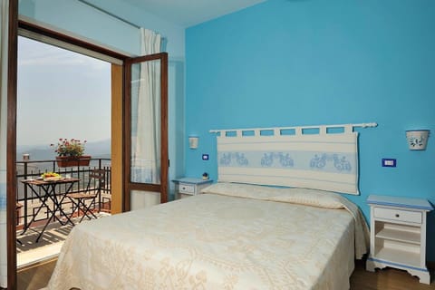 Panoramic Double Room, 1 King Bed, Non Smoking, Balcony | Premium bedding, minibar, desk, soundproofing