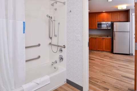 Suite, 2 Queen Beds, Accessible, Bathtub (Mobility & Hearing) | Bathroom | Combined shower/tub, free toiletries, hair dryer, towels