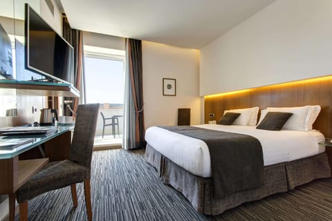 Superior Room, 1 King Bed | Premium bedding, memory foam beds, minibar, in-room safe