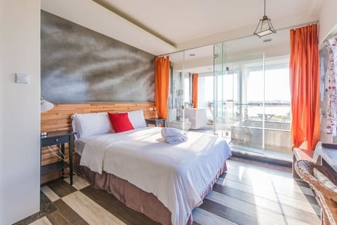 Standard Double Room, Ocean View | Desk, blackout drapes, soundproofing, free WiFi