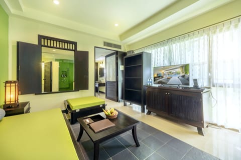 Gold Suite | Living area | LCD TV