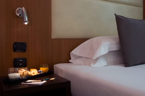 Down comforters, minibar, in-room safe, desk