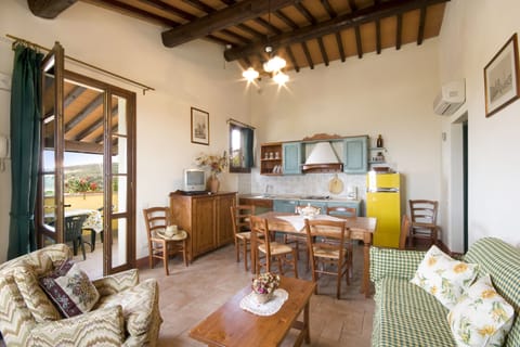 Apartment, 3 Bedrooms | Private kitchen | Full-size fridge, microwave, stovetop, dishwasher