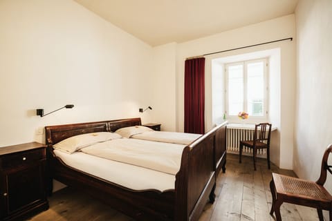 Double or Twin Room, 2 Twin Beds | In-room safe, desk, free WiFi, bed sheets
