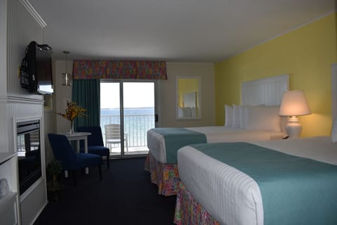 Deluxe Room, 2 Queen Beds, Fireplace, Lake View, Balcony | Blackout drapes, soundproofing, iron/ironing board, free WiFi