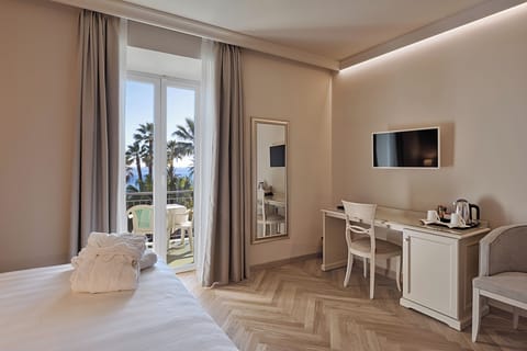 Deluxe Double or Twin Room, Balcony, Sea View | Premium bedding, minibar, in-room safe, soundproofing