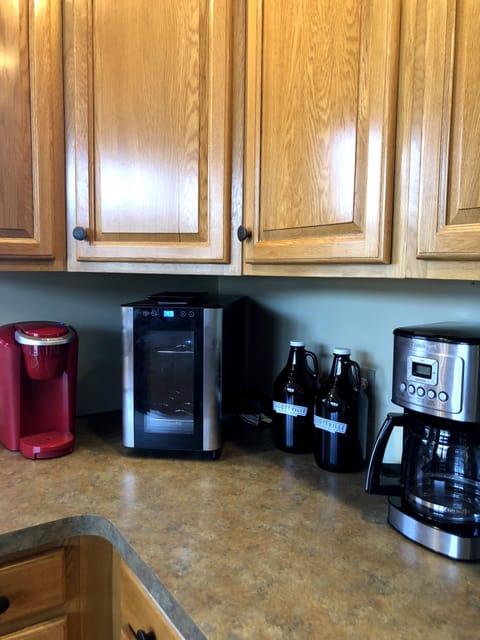 New Keurig and wine cooler - 2019