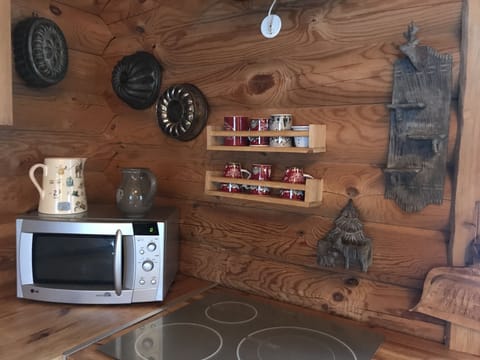 authentic Scandinavian log cabin Chalet in Provence-Alpes-Côte d'Azur