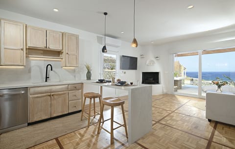 Suite, Private Pool, Sea View | Private kitchen | Fridge, oven, stovetop, dishwasher