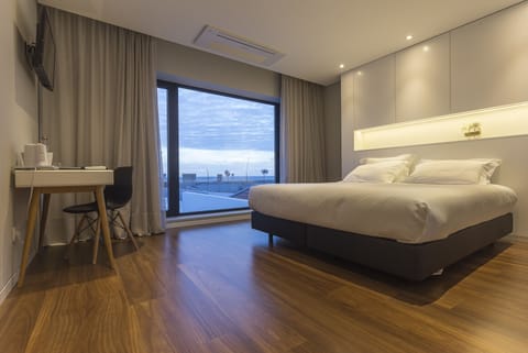 Deluxe Double or Twin Room | View from room
