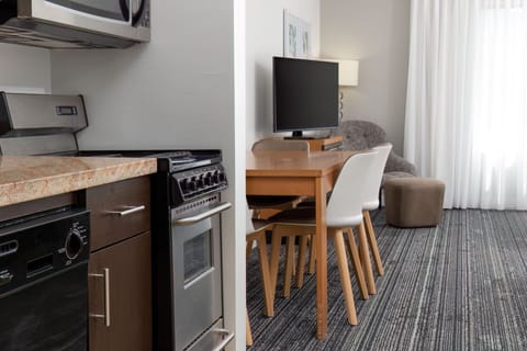 Studio Suite, 2 Queen Beds | Private kitchen | Full-size fridge, microwave, stovetop, dishwasher