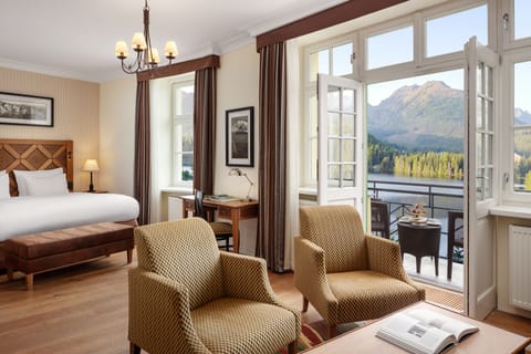 Junior Room, Bathtub, Mountain View (Lake View Junior suite) | Premium bedding, down comforters, minibar, in-room safe