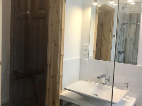 Condo, Private Bathroom | Bathroom