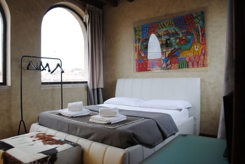 Superior Double Room | Premium bedding, iron/ironing board, free WiFi, bed sheets