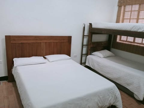 Double Room + Bunked Shared Bathroom | Free WiFi, bed sheets