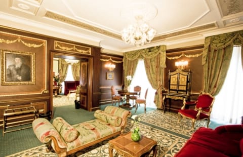 Imperial Suite | Premium bedding, down comforters, minibar, in-room safe