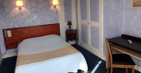 Standard Double Room | Desk, free WiFi