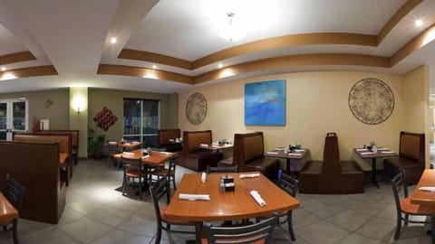 Daily cooked-to-order breakfast for a fee