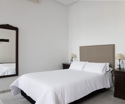 Double or Twin Room | Minibar, desk, free cribs/infant beds, free WiFi