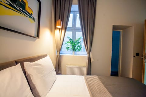 Economy Double Room | Desk, free WiFi, bed sheets