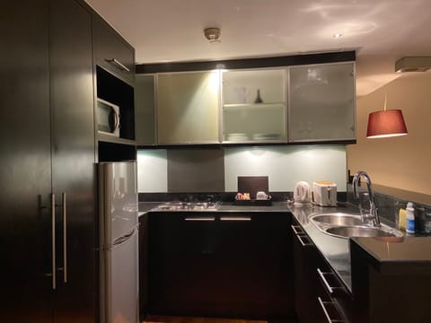 Executive Room, 2 Bedrooms | Private kitchen