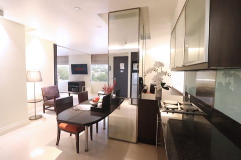 Executive Double Room, 1 Bedroom | Private kitchen