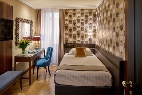 Standard Single Room | Premium bedding, minibar, in-room safe, desk