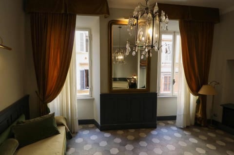 Family Room | In-room safe, desk, blackout drapes, soundproofing