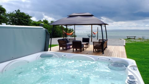 Luxury Cottage | Terrace/patio