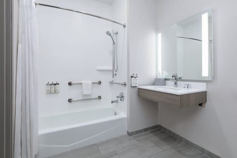 Suite, 2 Queen Beds, Accessible (Communications) | Bathroom | Free toiletries, hair dryer, towels